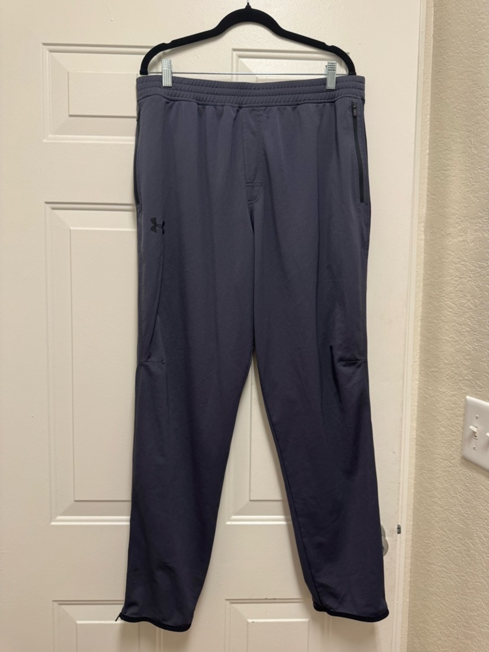 Under Armour Men’s Dark Gray Athletic Joggers